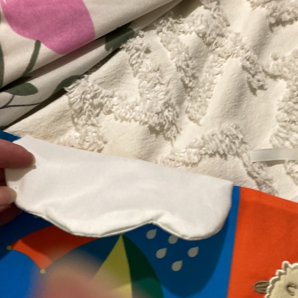 Play land, activity cloth, and like new condition - Picture 6 of 10